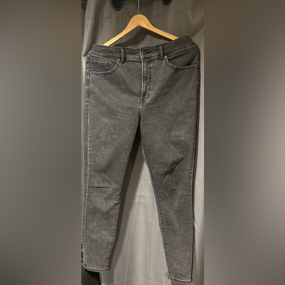 Women’s Express Ripped Mid Rise Skinny Jeans - Size 12